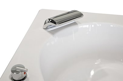 Wanna z hydromasażem narożna Turbo+ 135x135 cm MO-1636T+