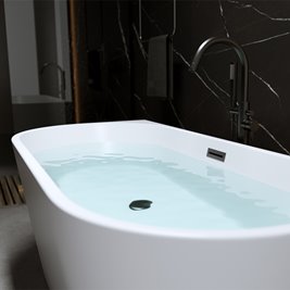 Wanna wolnostojąca przyścienna czarne wykończenie 140 cm Lena Hydrosan