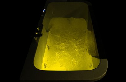 Wanna z hydromasażem przyścienna 170x85 cm MO-0061-170