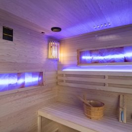 Sauna fińska 4 osobowa wysokotemperaturowa 6KW Harvia 180x160 cm Lark5-WD