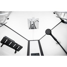 Kabina prysznicowa półokrągła zabudowana jasny środek 100x100 Clara