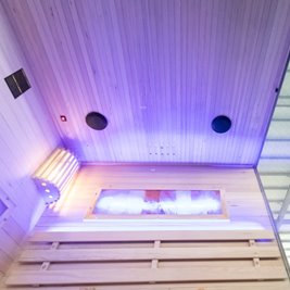 Sauna fińska 4 osobowa wysokotemperaturowa 4,5KW Harvia 140x150 cm Lark3