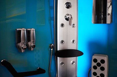 Kabina prysznicowa z hydromasażem na niskim brodziku błękitne ścianki 120x85 lewa MO-18218