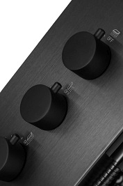 Panel natryskowy w kolorze czarnym S-003 Samsara Corsan