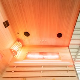 Sauna fińska 4 osobowa wysokotemperaturowa 4,5KW Harvia 140x150 cm Lark3