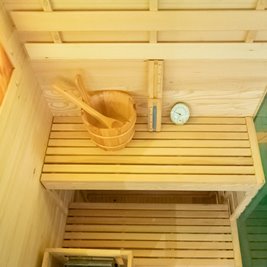 Sauna fińska 2 osobowa wysokotemperaturowa 3,5KW Harvia 120x120 cm Lark1