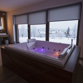 Wanna z hydromasażem prostokątna do zabudowy + obudowa Diablo 666 180x150