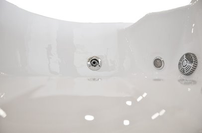 Wanna z hydromasażem asymetryczna 170x115 cm prawa MO-0205