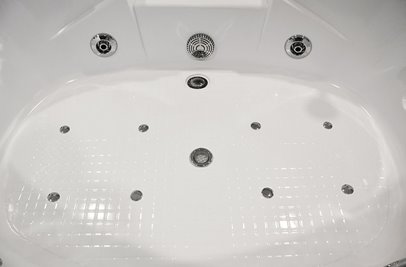 Wanna łazienkowa z hydromasażem Spa narożna 150x150 cm MO-0312