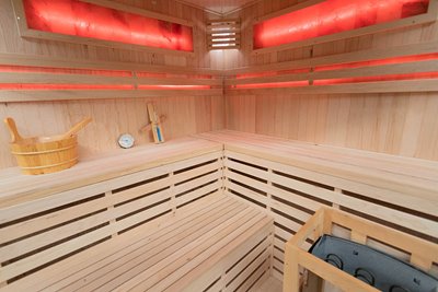 Sauna sucha fińska piec 6 KW Harvia BC60 + kamień solny 180X180X200CM MO-EA4CS Mazur