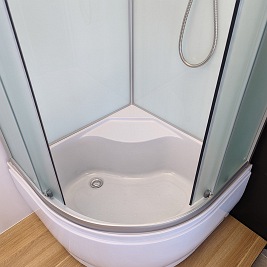 Kabina prysznicowa półokrągła zabudowana 90x90 WSH-304B