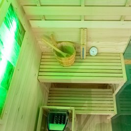 Sauna fińska 2 osobowa wysokotemperaturowa 3,5KW Harvia 120x120 cm Lark1