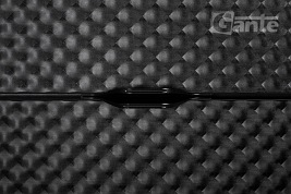 Regał łazienkowy wiszący szklane fronty czarny uchwyt Glow Gante