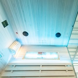 Sauna fińska 4 osobowa wysokotemperaturowa 4,5KW Harvia 140x150 cm Lark3