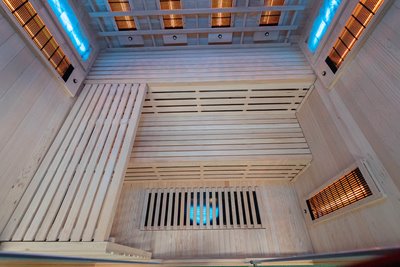 Sauna na podczerwień czteroosobowa panele sól himalajska 180X160X200CM MO-EA4R Infrared Mazur