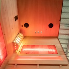Sauna fińska 2 osobowa wysokotemperaturowa 3,5KW Harvia 120x120 cm Lark1