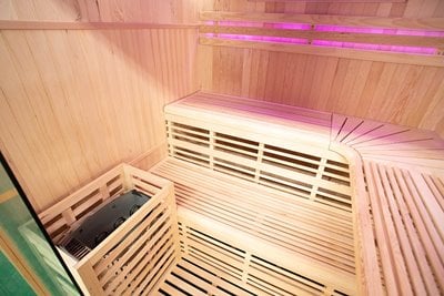 Sauna sucha fińska piec 6 KW Harvia BC60 + kamień solny 180X160X200CM MO-EA4-I Mazur