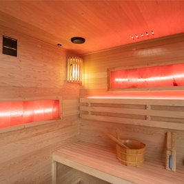 Sauna fińska 4 osobowa wysokotemperaturowa 6KW Harvia 180x160 cm Lark5-WD