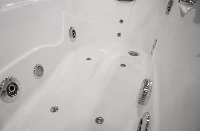 Wanna z hydromasażem prostokątna do rogu łazienki 150x83 cm MO-0204