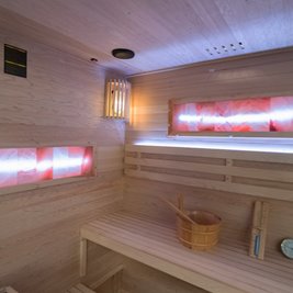 Sauna fińska 5 osobowa wysokotemperaturowa 6W Harvia 180x160 cm Lark5