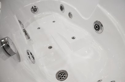 Wanna z hydromasażem prostokątna do rogu łazienki 150x83 cm MO-0204