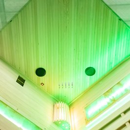 Sauna fińska 4 osobowa wysokotemperaturowa 6KW Harvia 150x150 cm Lark4-WD