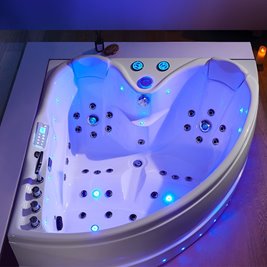 Wanna narożna z hydromasażem narożna 150x150 cm Roma 764 Hydrosan Prawa