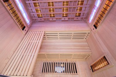 Sauna na podczerwień czteroosobowa panele sól himalajska 180X160X200CM MO-EA4R Infrared Mazur
