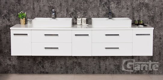 Szafka wisząca z dwiema umywalkami nablatowymi 210 cm z blatem w kolorze białym 210/39/C2 seria Fokus B