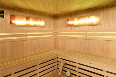 Sauna sucha fińska piec 8 KW Harvia BC80 + kamień solny 200X200X200CM MO-EA5CS Mazur