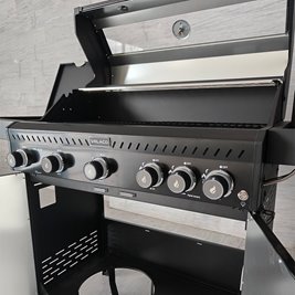 Grill gazowy ZEUS-D kolor czarny ruszt żeliwny moc 17,5 kW + pokrowiec + palnik boczny + LED