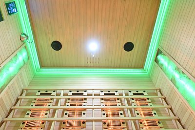 Sauna na podczerwień kamień solny + turmaliny 175X120X190CM MO-RL4ST Infrared Mazur