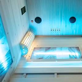 Sauna fińska 2 osobowa wysokotemperaturowa 3,5KW Harvia 120x120 cm Lark1-WD