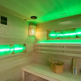 Sauna fińska 5 osobowa wysokotemperaturowa 6W Harvia 180x160 cm Lark5